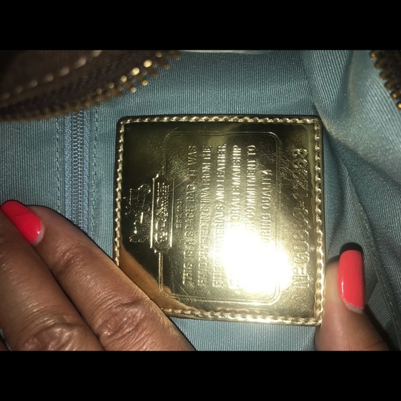 Brown coach purse - Picture 10 of 10